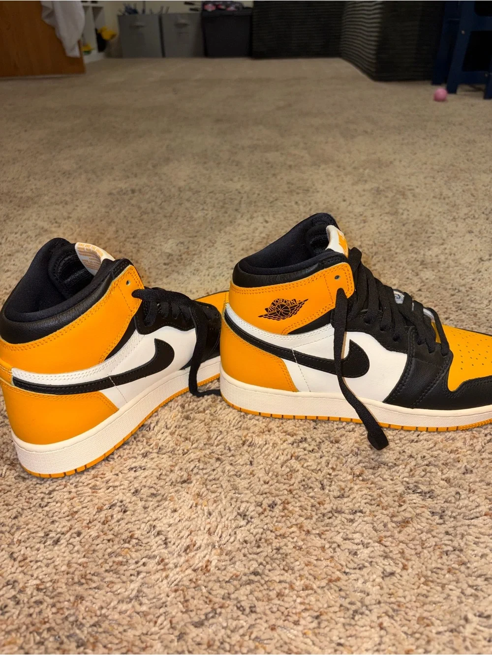 Nike Air Jordan 1